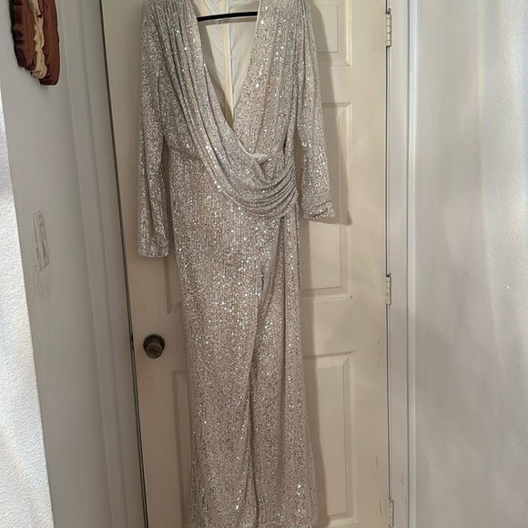 NWOT Fashion Nova Sequin jumpsuitt - Picture 1 of 6